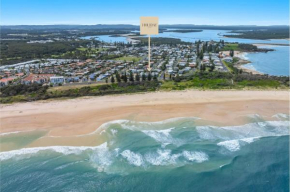 Blue Pacific 3 - Views Across Pippi Beach, Yamba